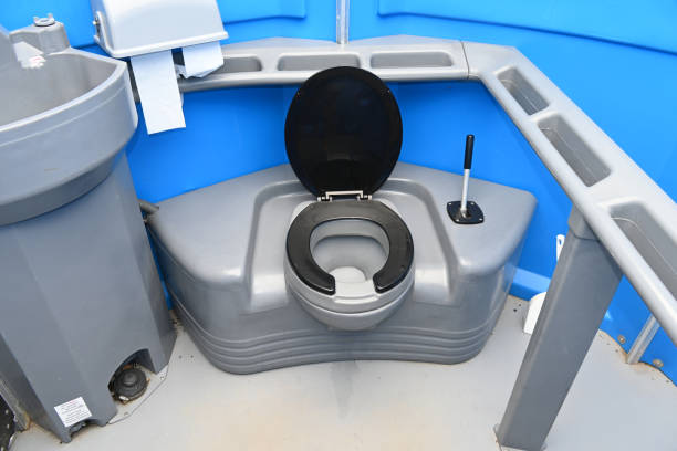 Porta potty delivery and setup in Marcus, IA